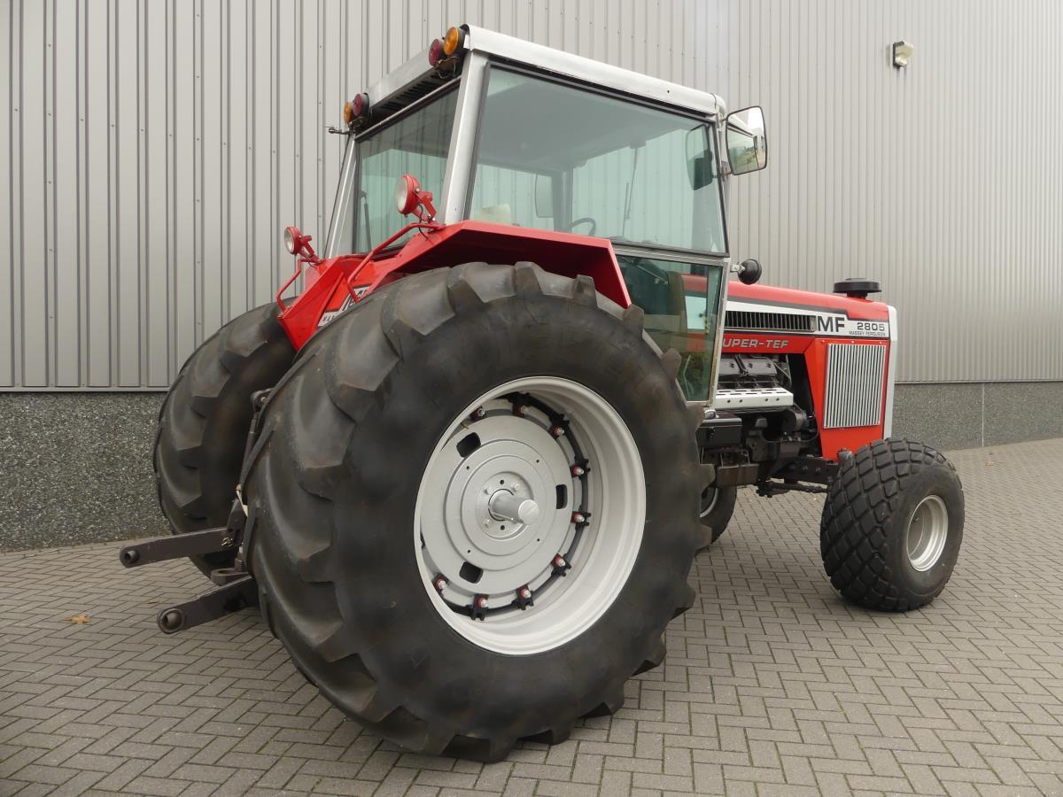 Massey-Ferguson 2805