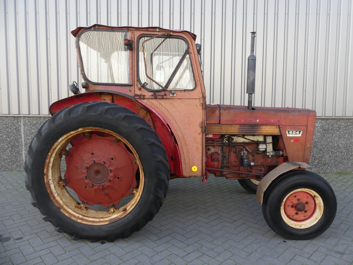International 624
